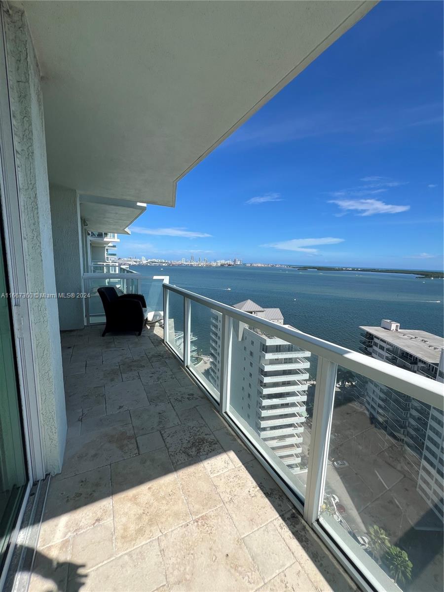 218 SE 14th St #2207, Miami FL 33131