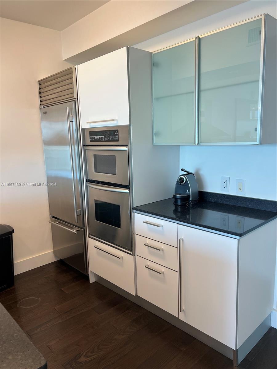 218 SE 14th St #2207, Miami FL 33131