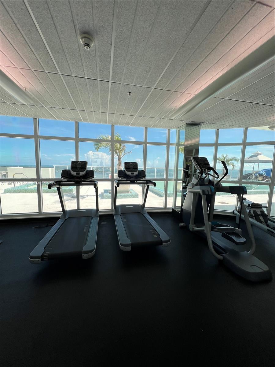 218 SE 14th St #2207, Miami FL 33131