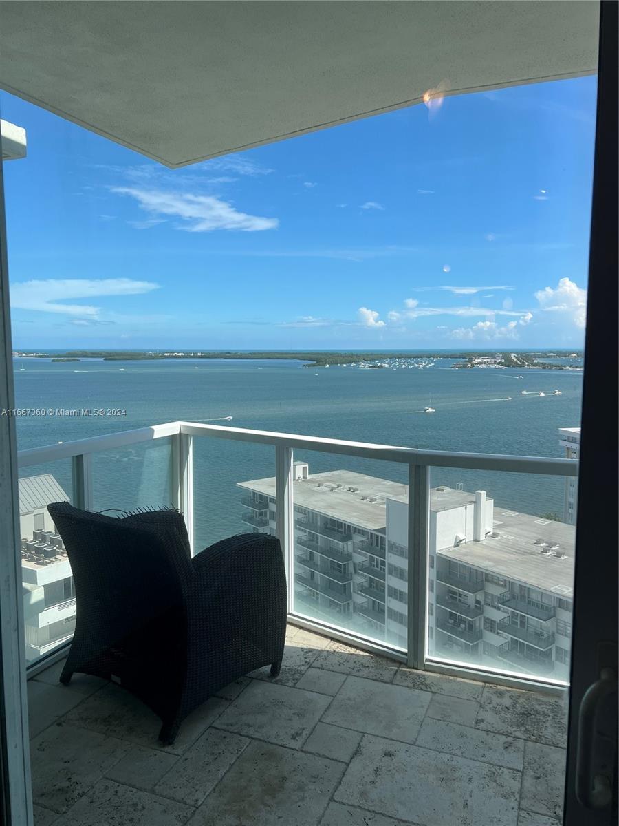 218 SE 14th St #2207, Miami FL 33131