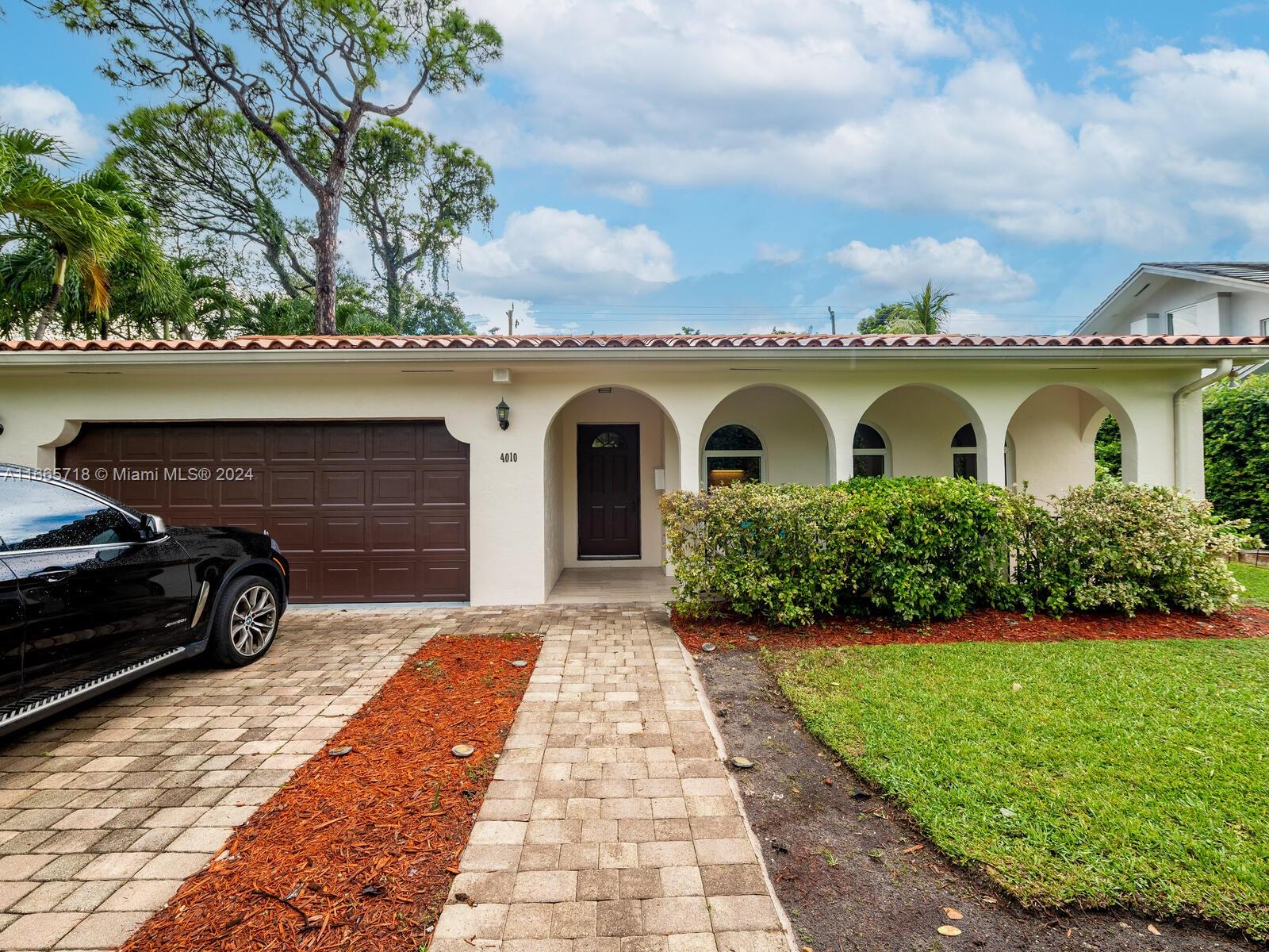 4010 Riviera Dr, Coral Gables, Florida image 3