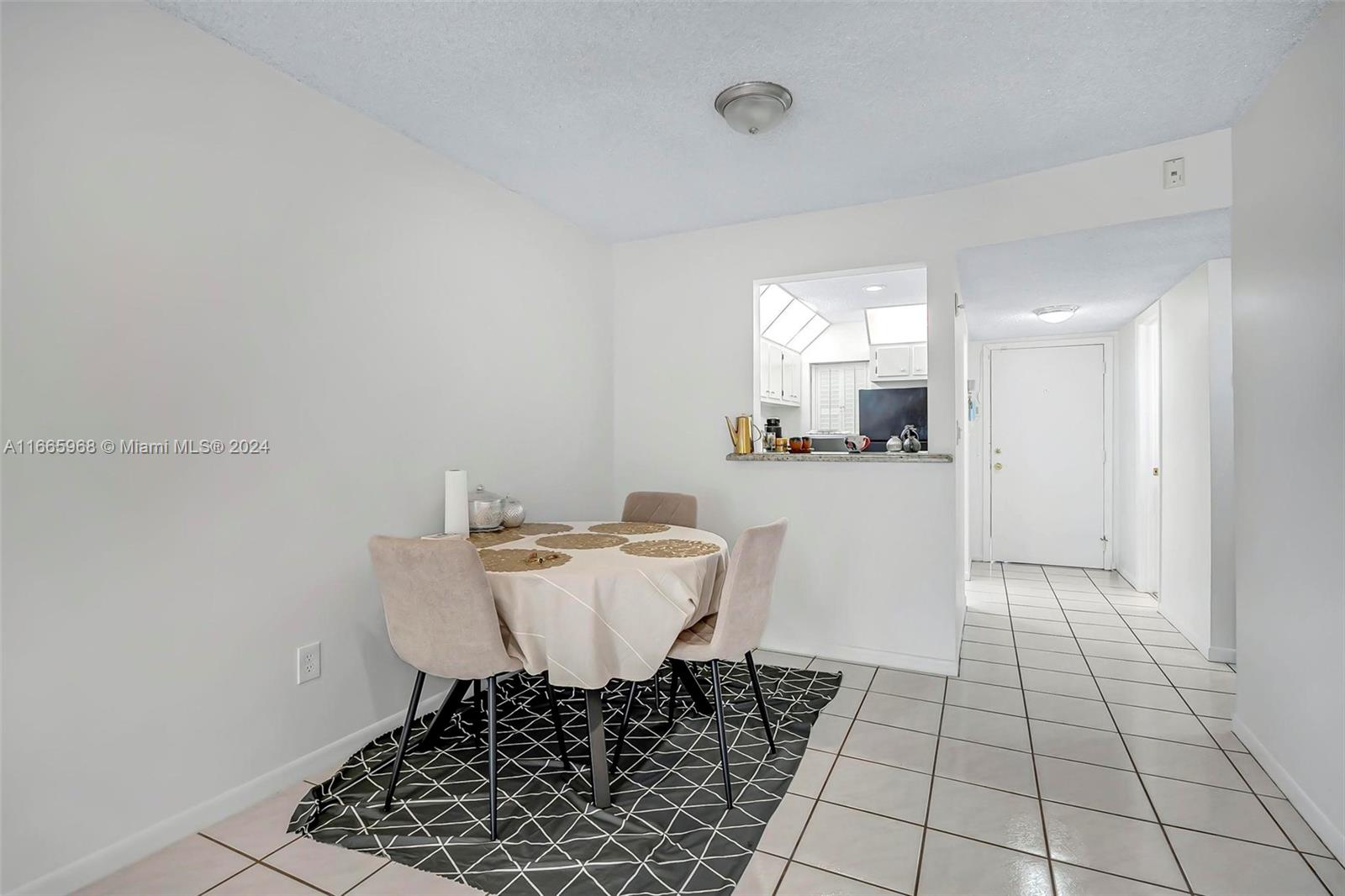 4111 Stirling Rd #304, Dania Beach, Florida image 4