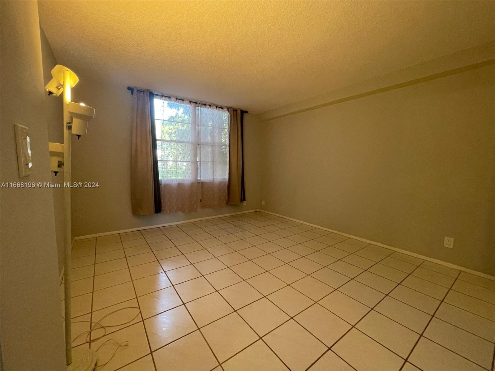 2900 NW 48th Ter #118, Lauderdale Lakes, Florida image 23