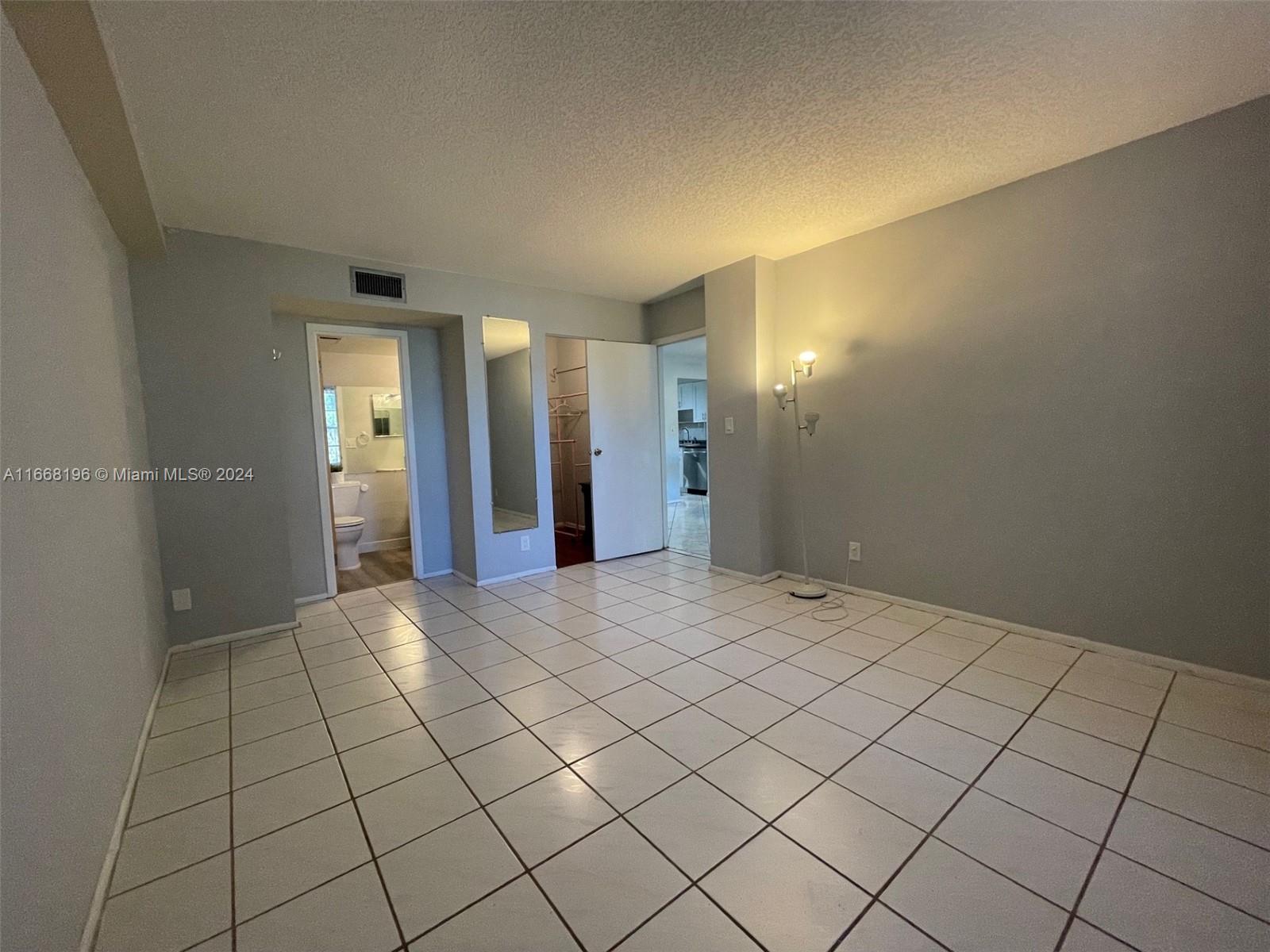 2900 NW 48th Ter #118, Lauderdale Lakes, Florida image 24