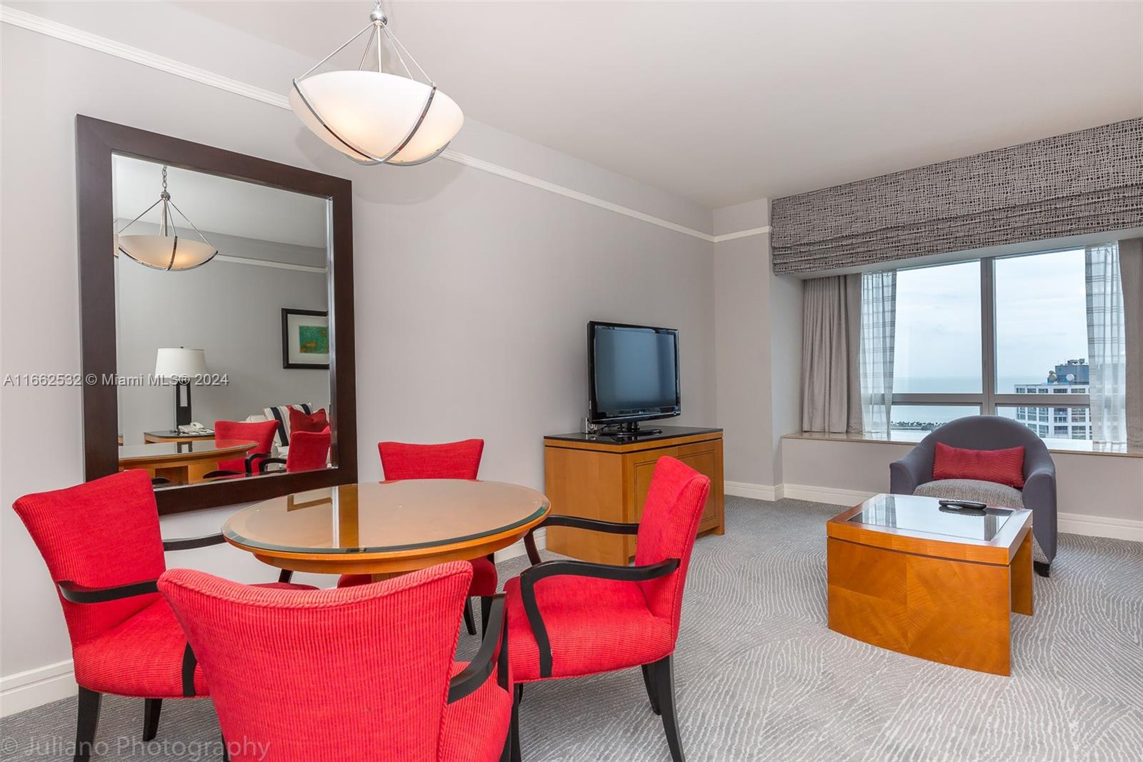 Condo for Sale in Miami, FL