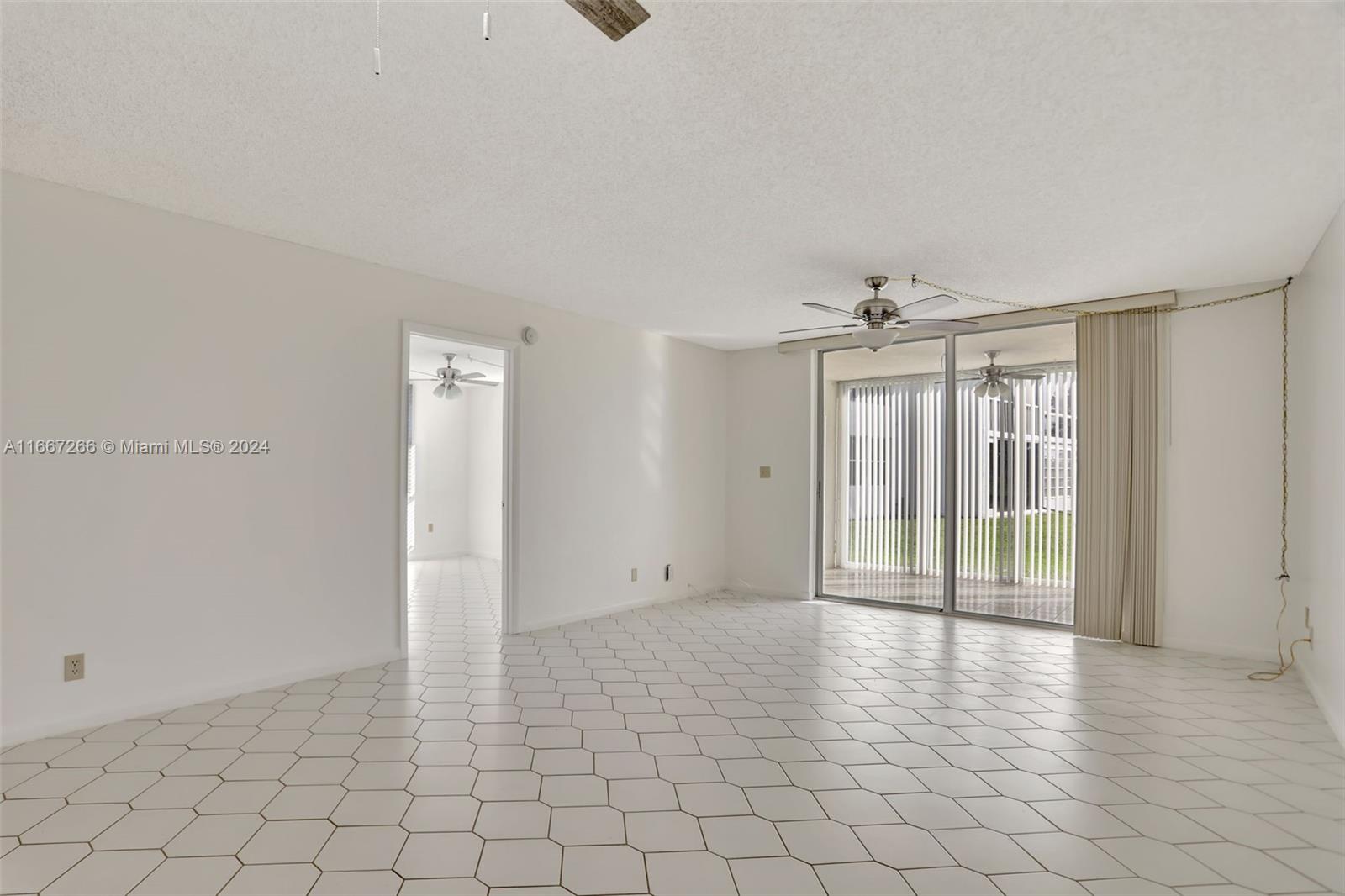 7690 NW 18th St #101, Margate, Florida image 3