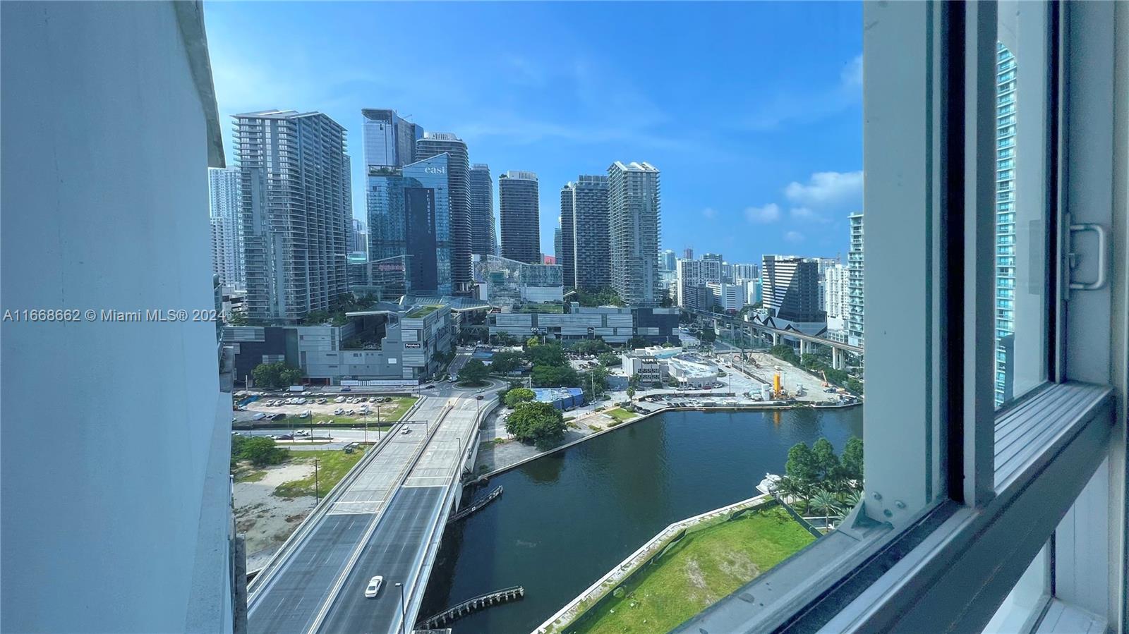 350 S Miami Ave #2504, Miami FL 33130