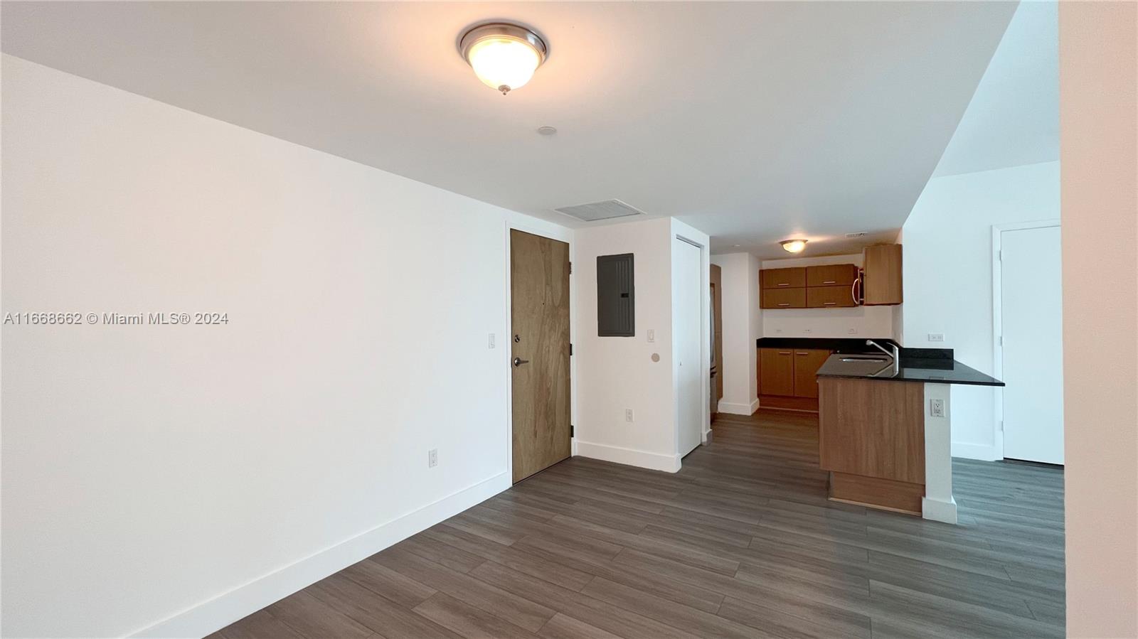 350 S Miami Ave #2504, Miami FL 33130