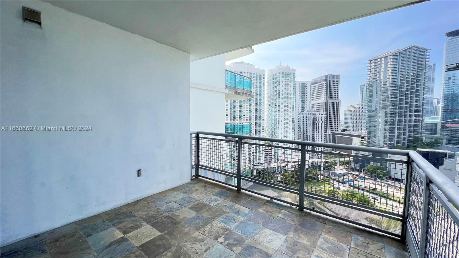 350 S Miami Ave #2504, Miami FL 33130