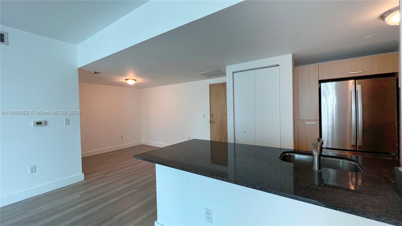 350 S Miami Ave #2504, Miami FL 33130