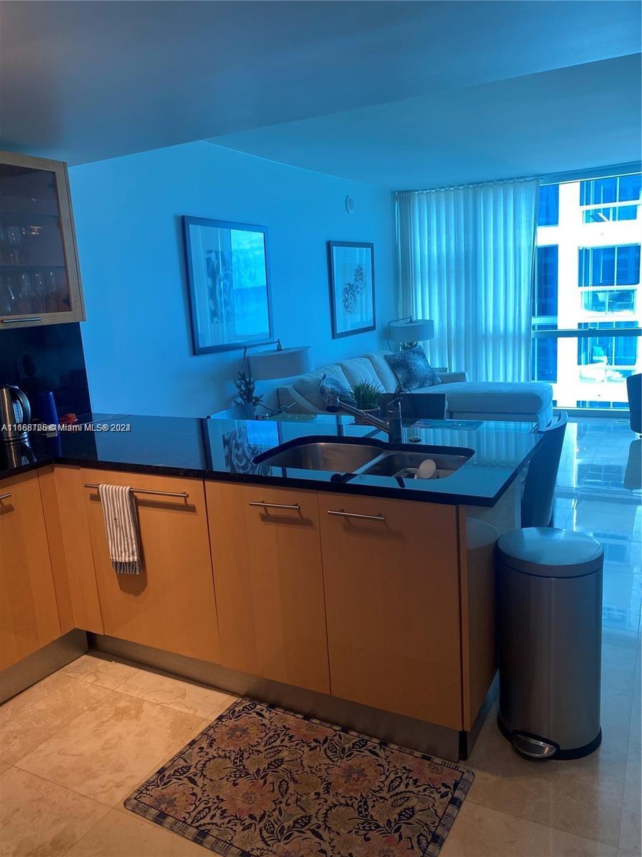 6801 Collins Ave #1102 (door 1111), Miami Beach FL 33141
