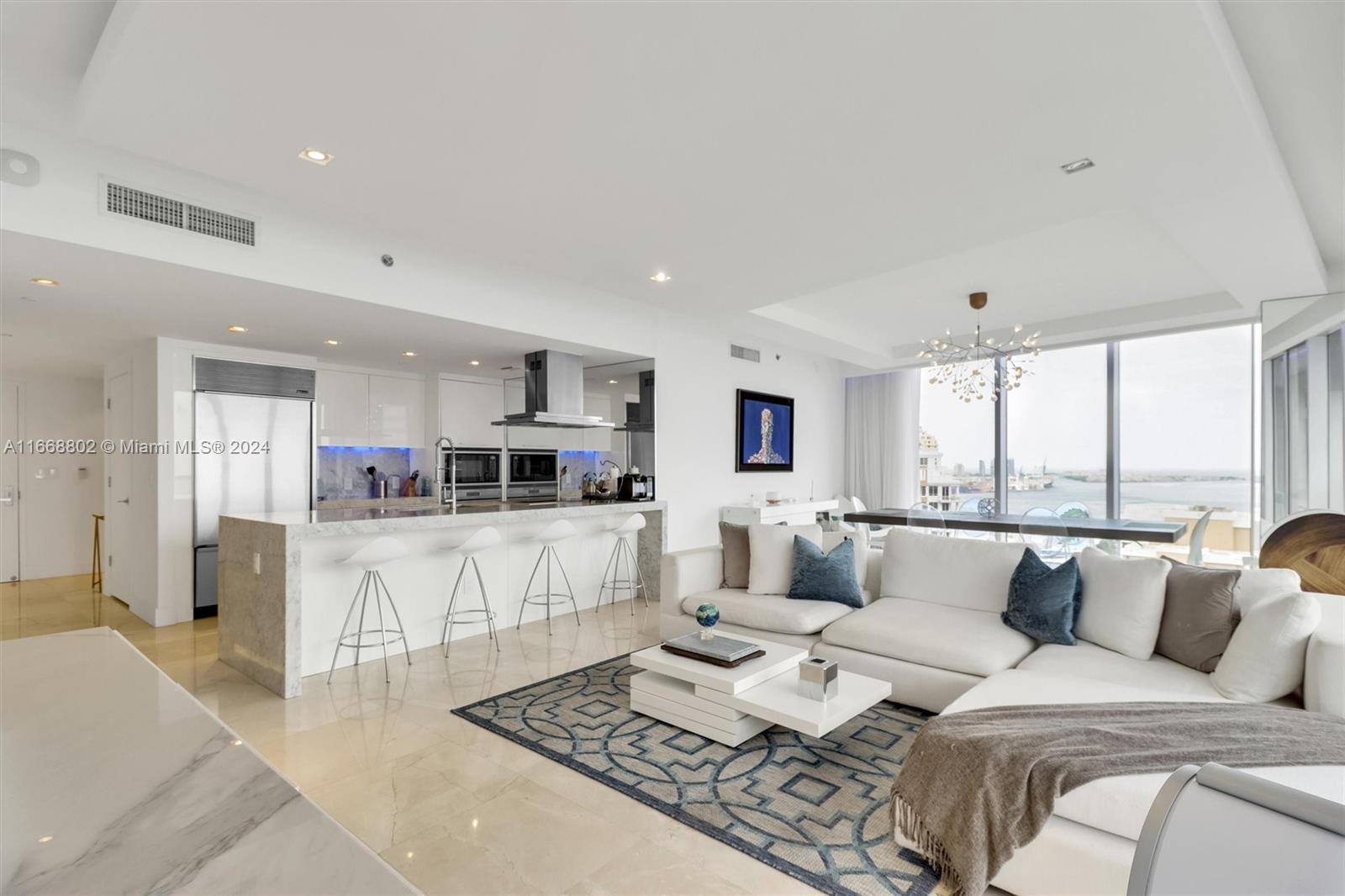 495 Brickell Ave #3101, Miami FL 33131