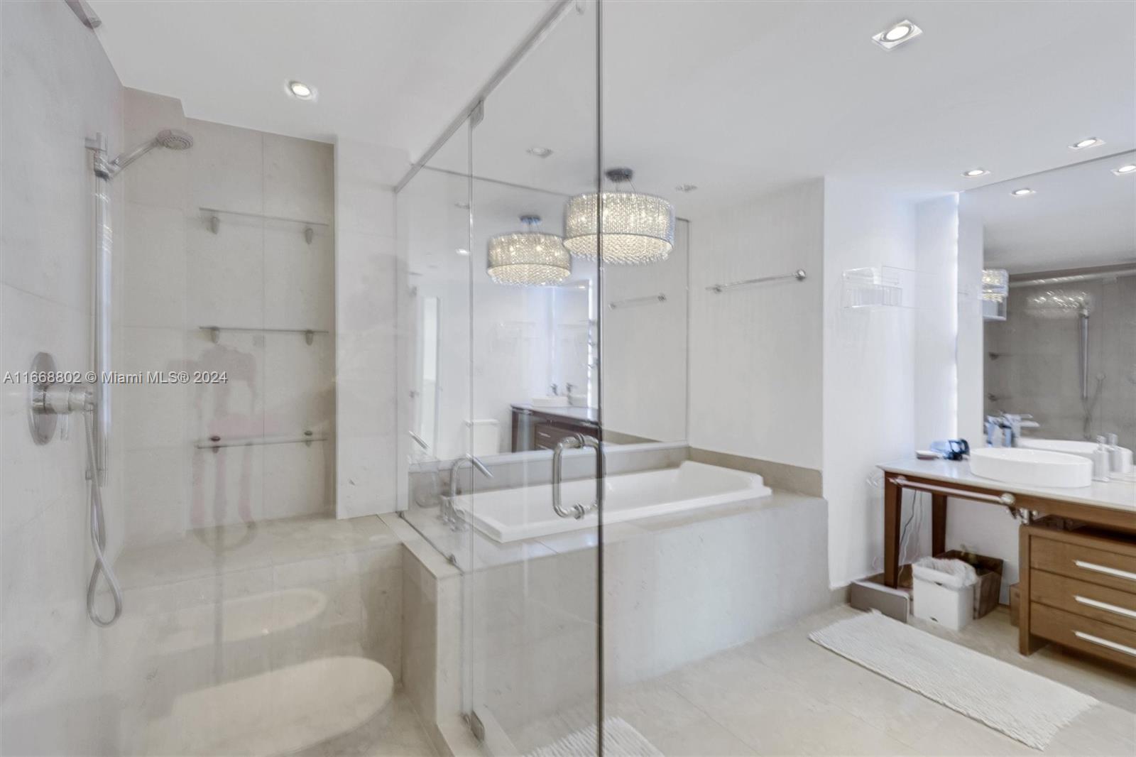 495 Brickell Ave #3101, Miami FL 33131