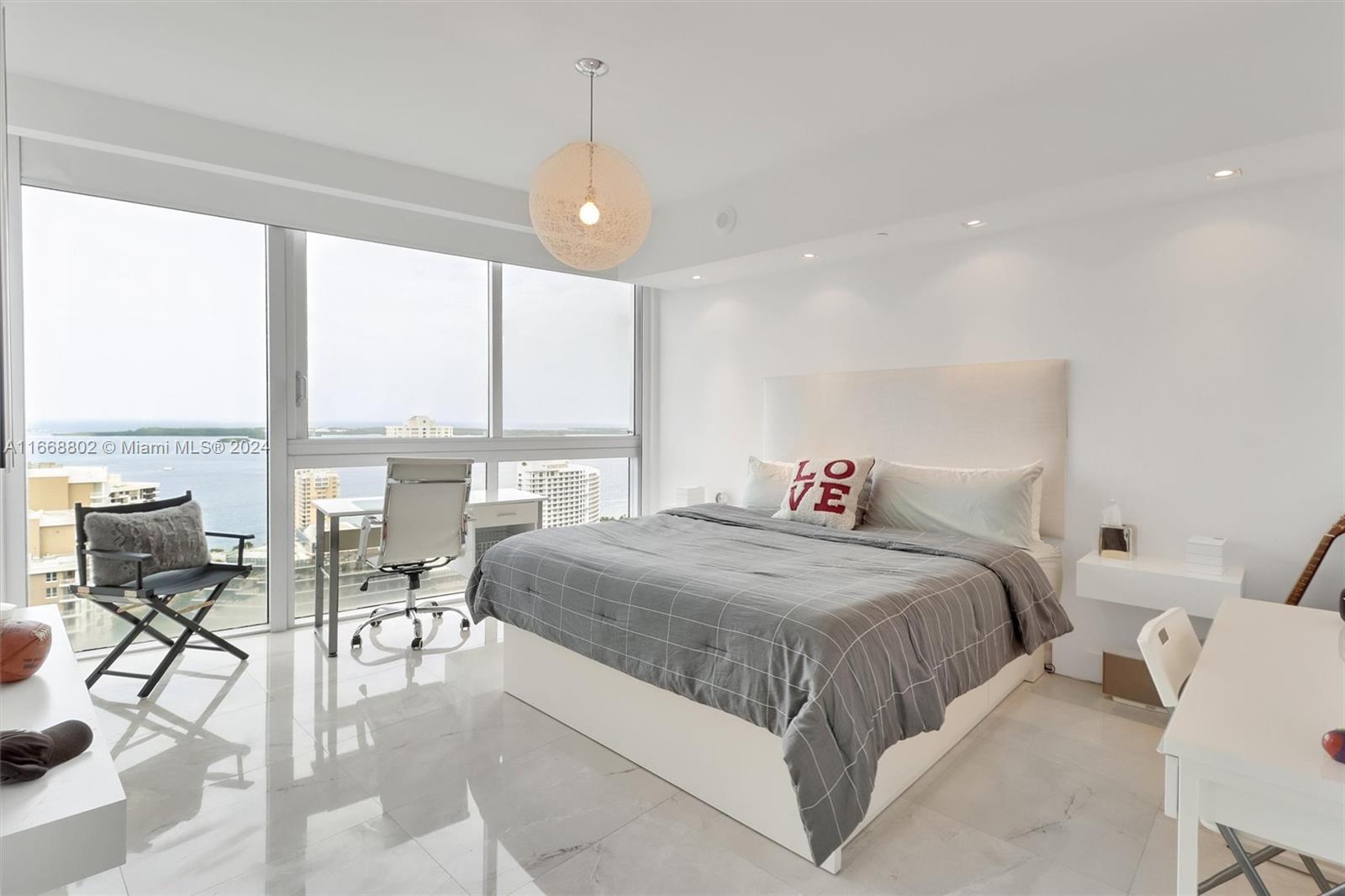 495 Brickell Ave #3101, Miami FL 33131
