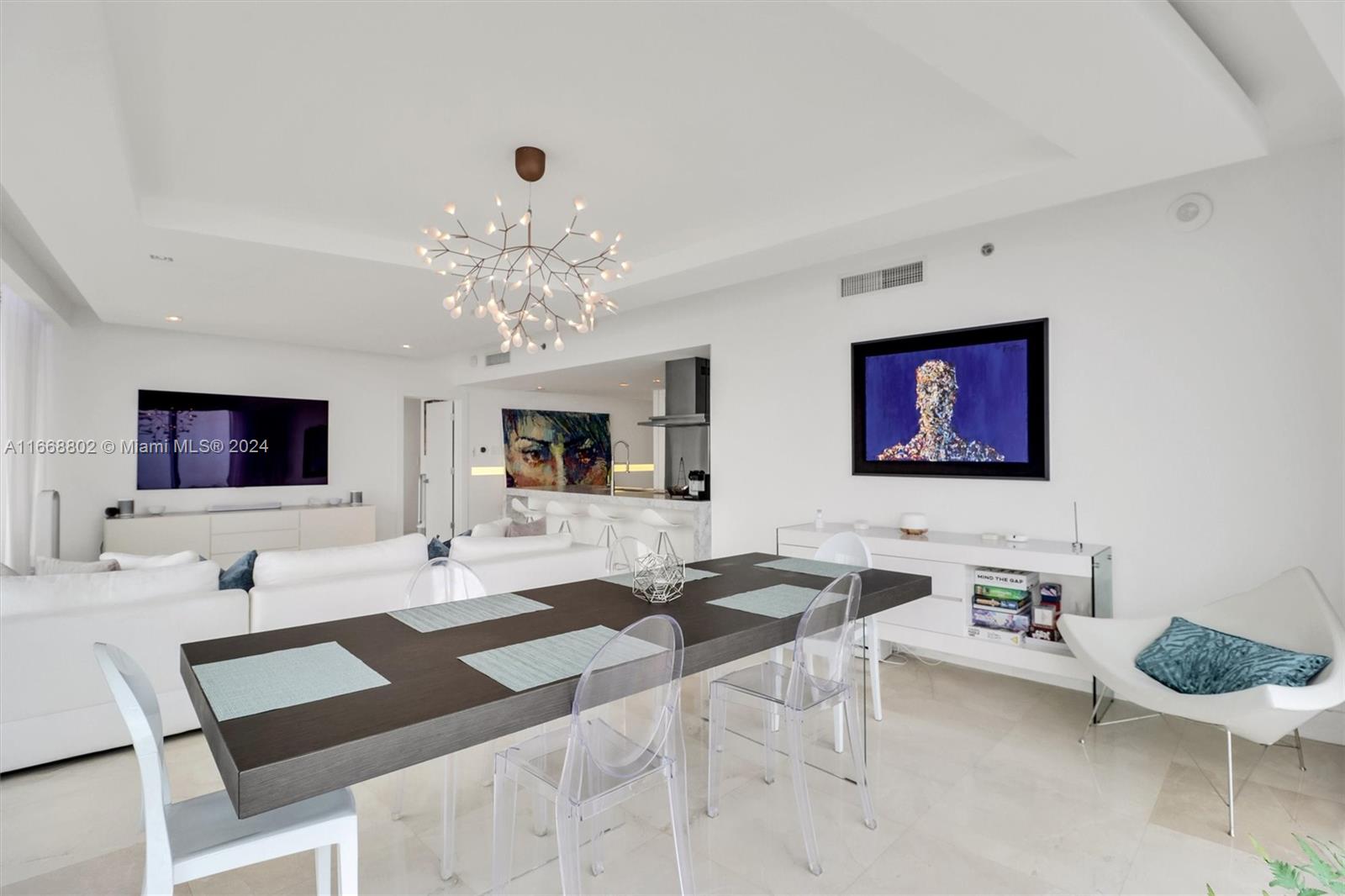 495 Brickell Ave #3101, Miami FL 33131