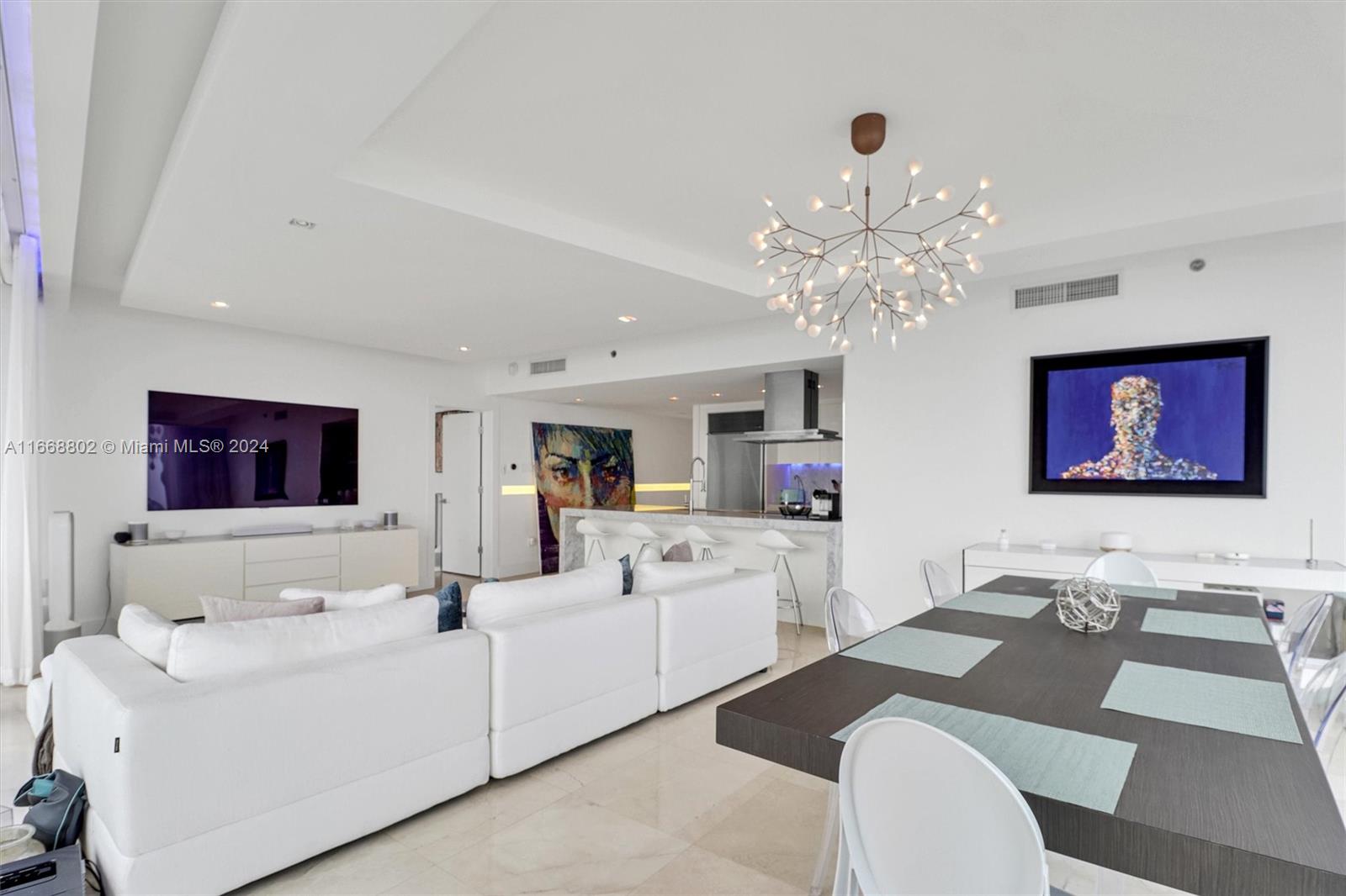 495 Brickell Ave #3101, Miami FL 33131