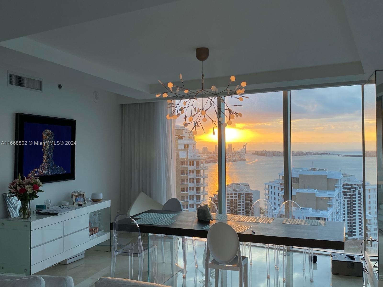 495 Brickell Ave #3101, Miami FL 33131