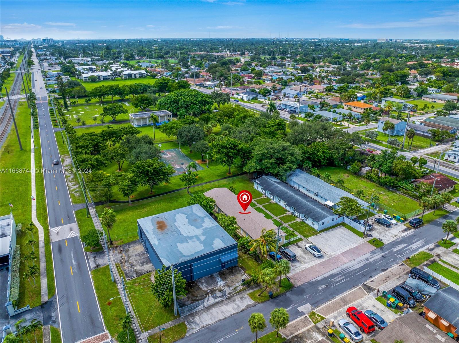 707 SW 10th St, Dania Beach, Florida image 8