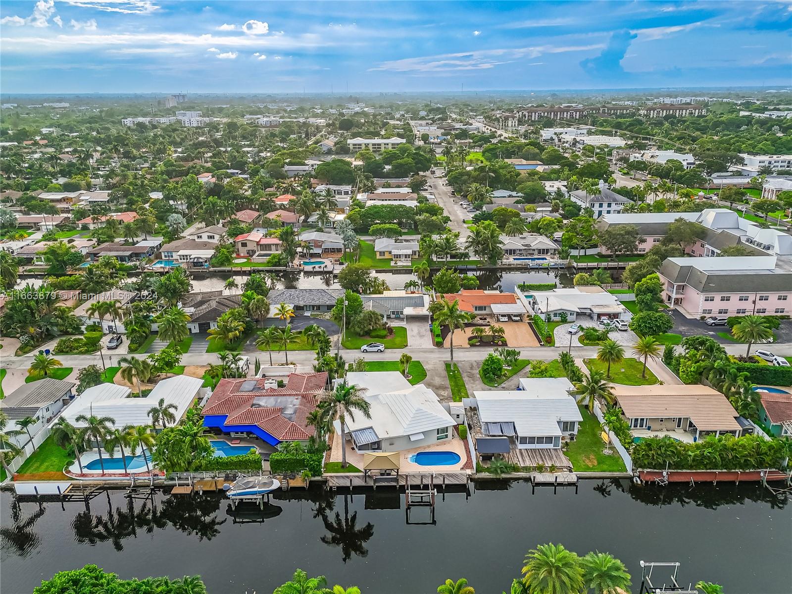 2424 NE 18th Ave, Wilton Manors, Florida image 6