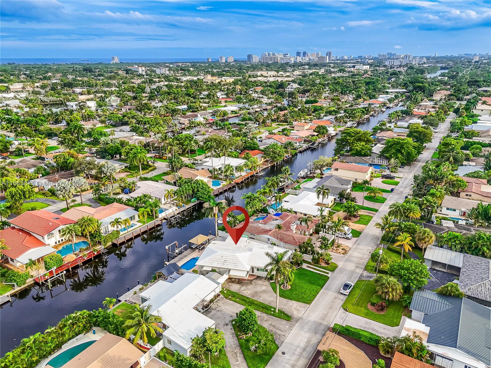 2424 NE 18th Ave, Wilton Manors, Florida image 9