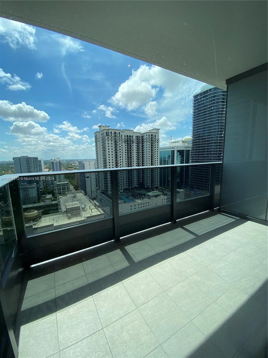 1000 Brickell Plz #2611, Miami FL 33131