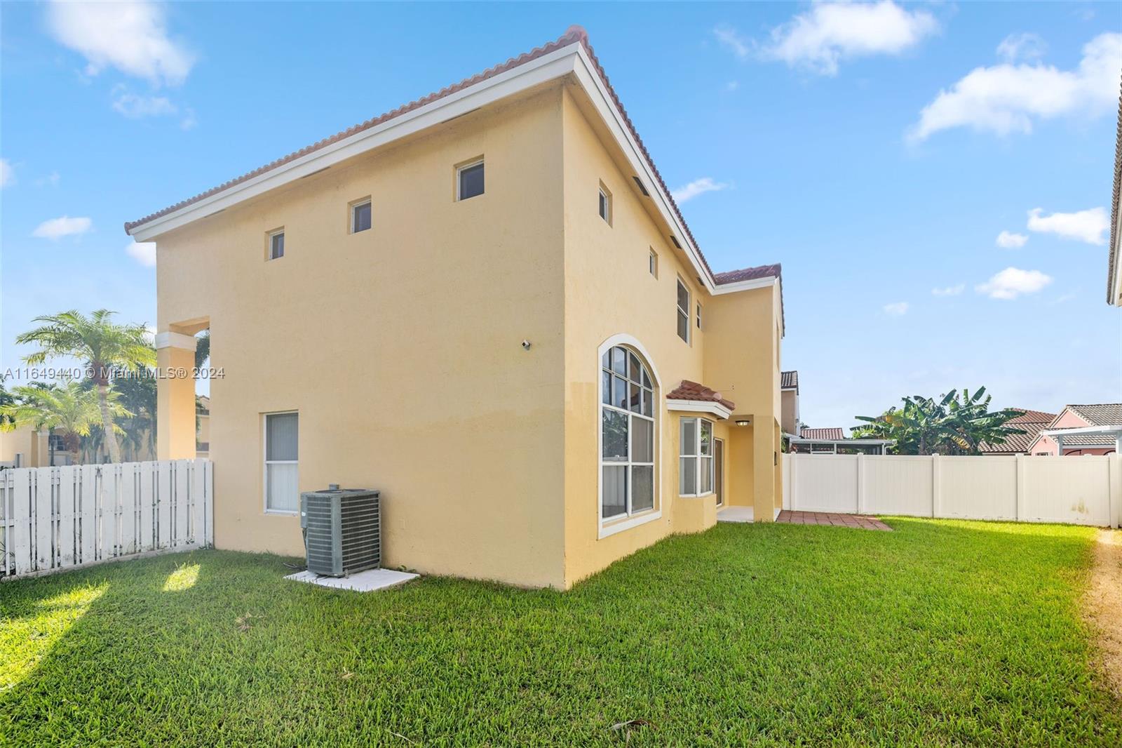 18800 NW 11th St, Pembroke Pines, Florida image 4