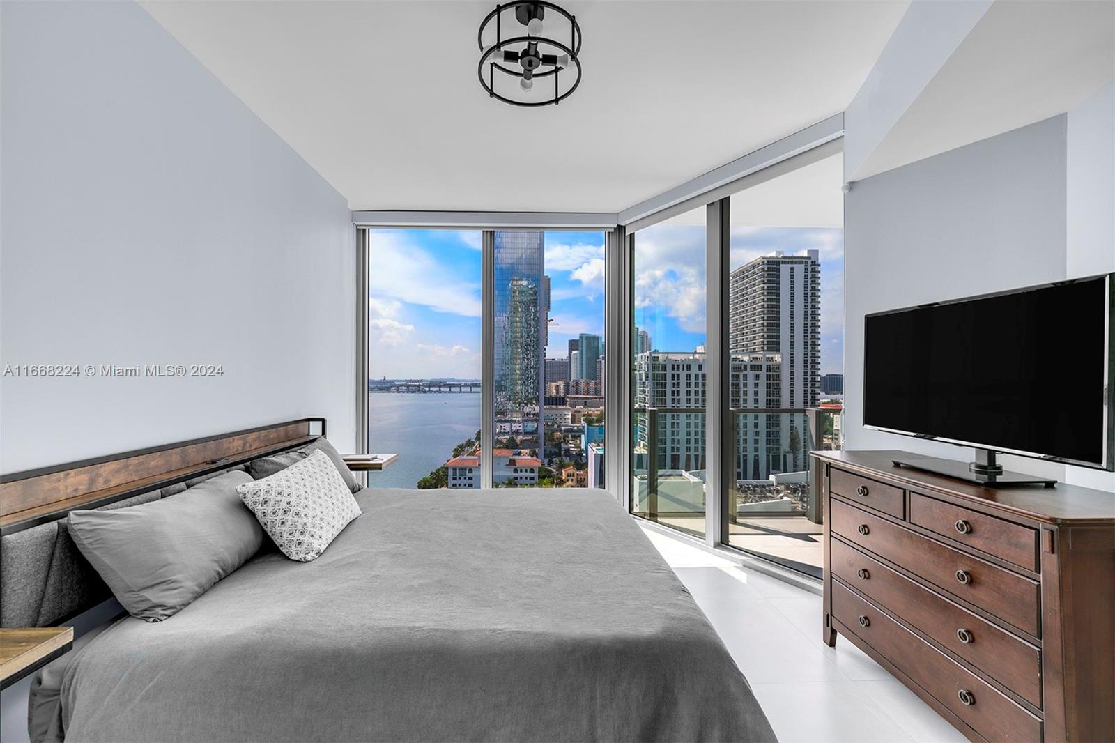 2900 NE 7th Ave #1709, Miami FL 33137