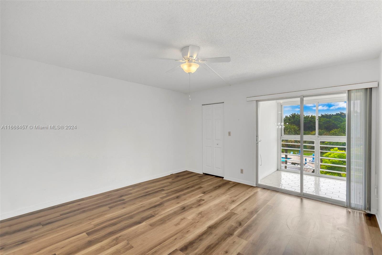 2504 Antigua Ter #L4, Coconut Creek, Florida image 12