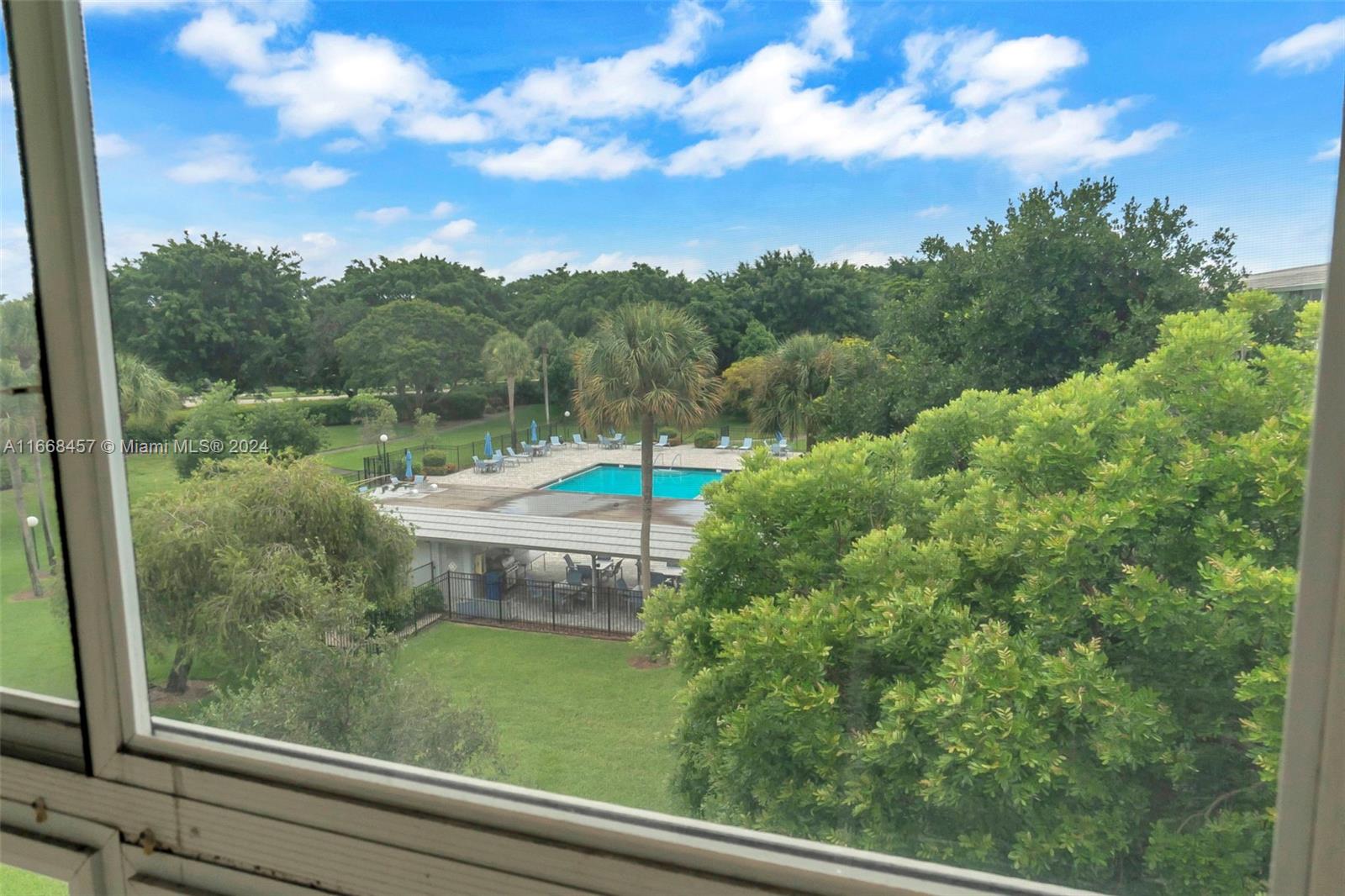 2504 Antigua Ter #L4, Coconut Creek, Florida image 18