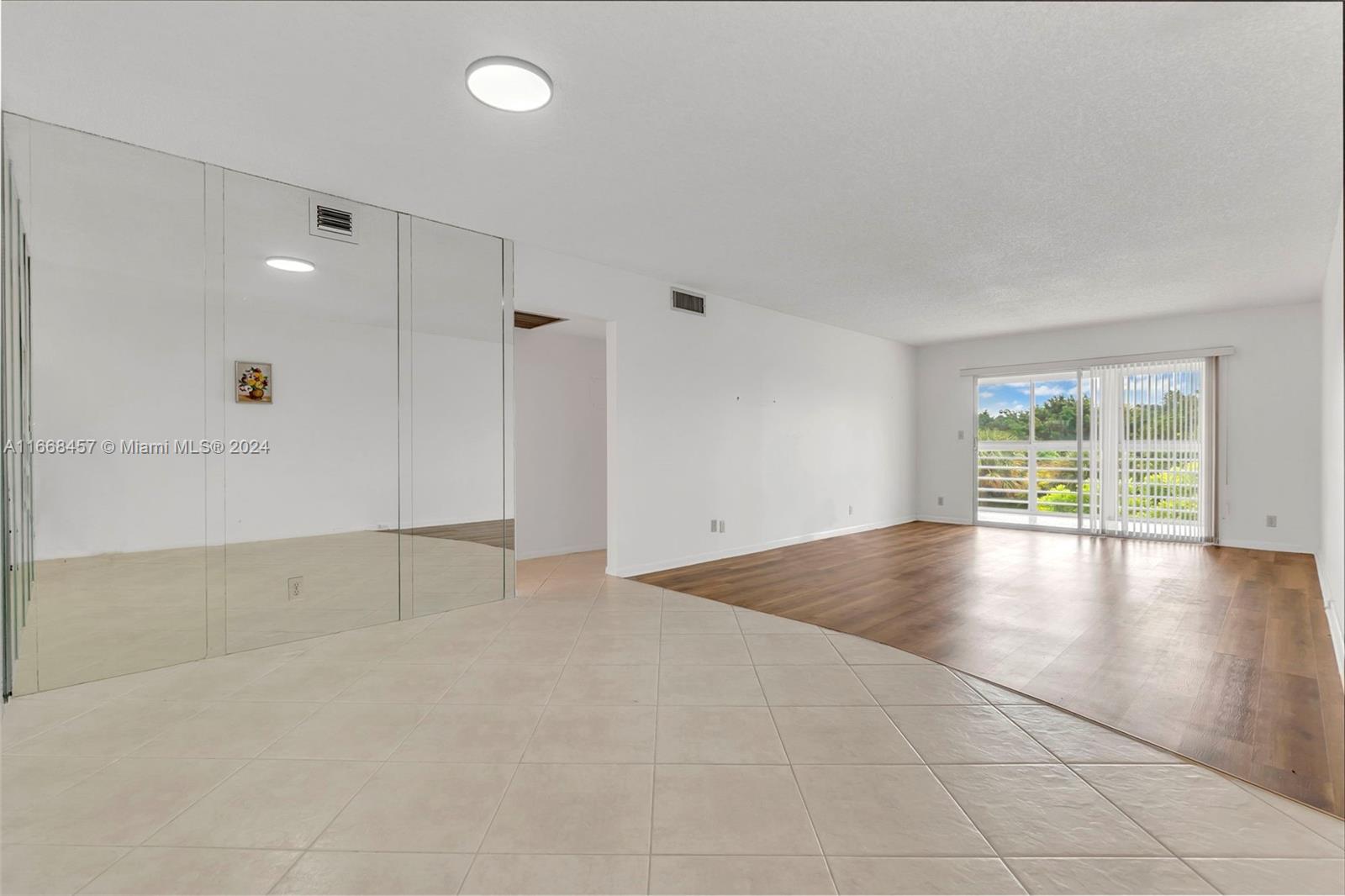 2504 Antigua Ter #L4, Coconut Creek, Florida image 2