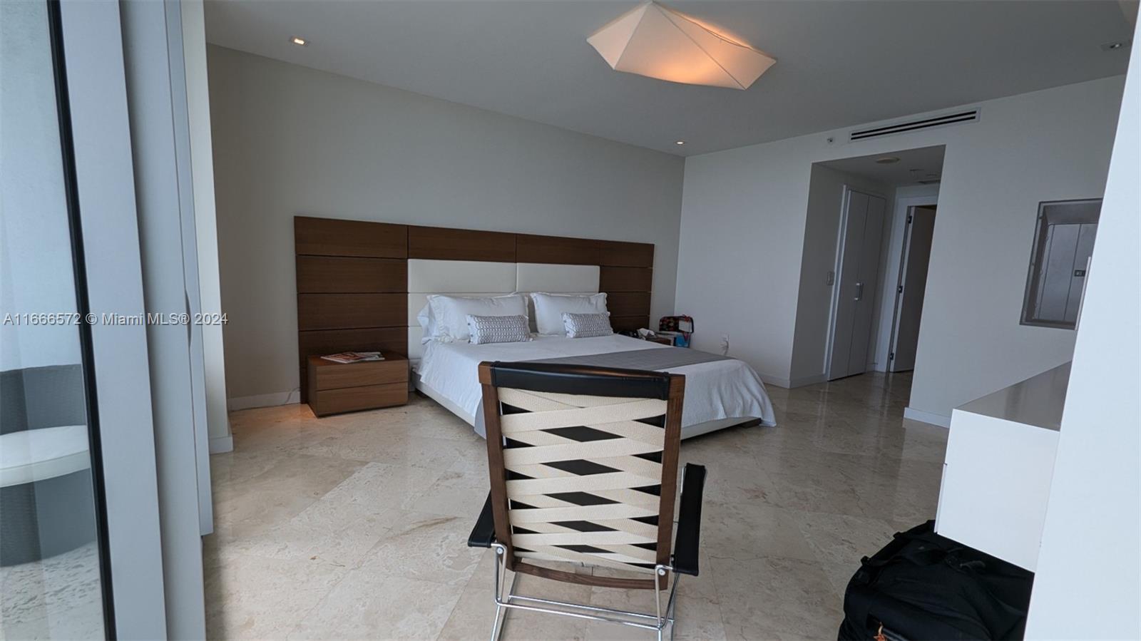 1331 Brickell Bay Dr #4303, Miami FL 33131