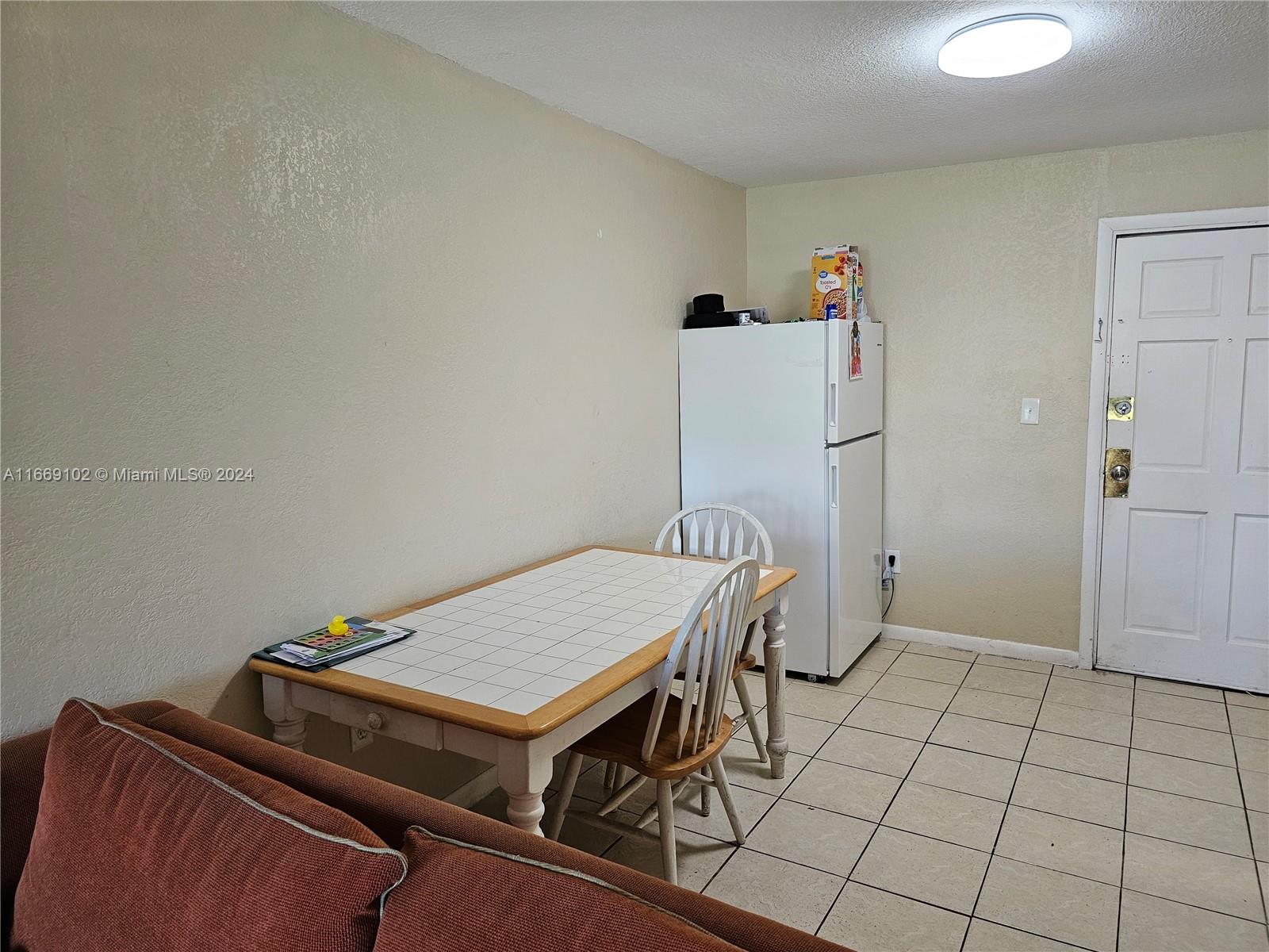 3700 NW 21st St #206, Lauderdale Lakes, Florida image 2