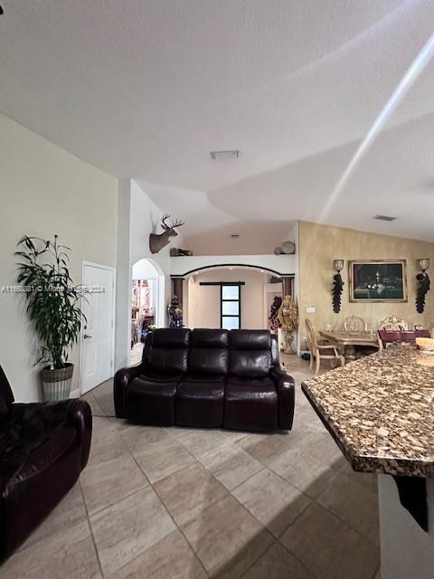 8909 NW 169th Ter, Miami Lakes, Florida image 13