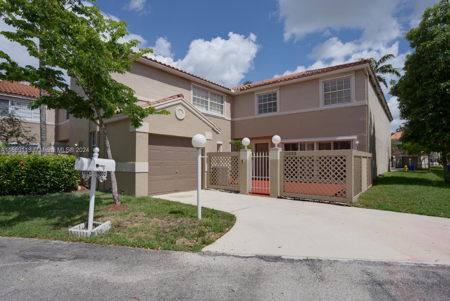 11033 Chandler Dr #11033, Cooper City, Florida image 1