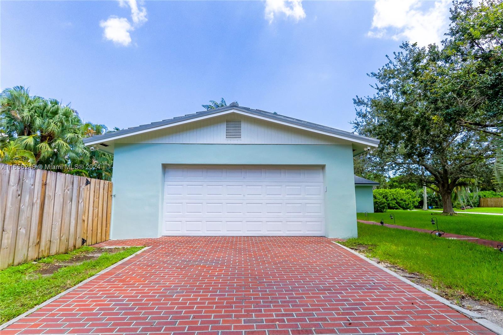 8645 SW 162nd St, Palmetto Bay, Florida image 9