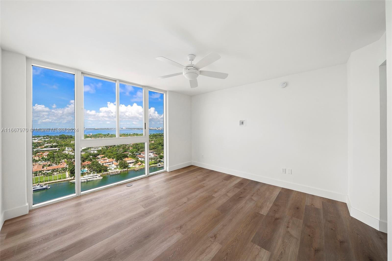 4779 Collins Ave #2407, Miami Beach FL 33140