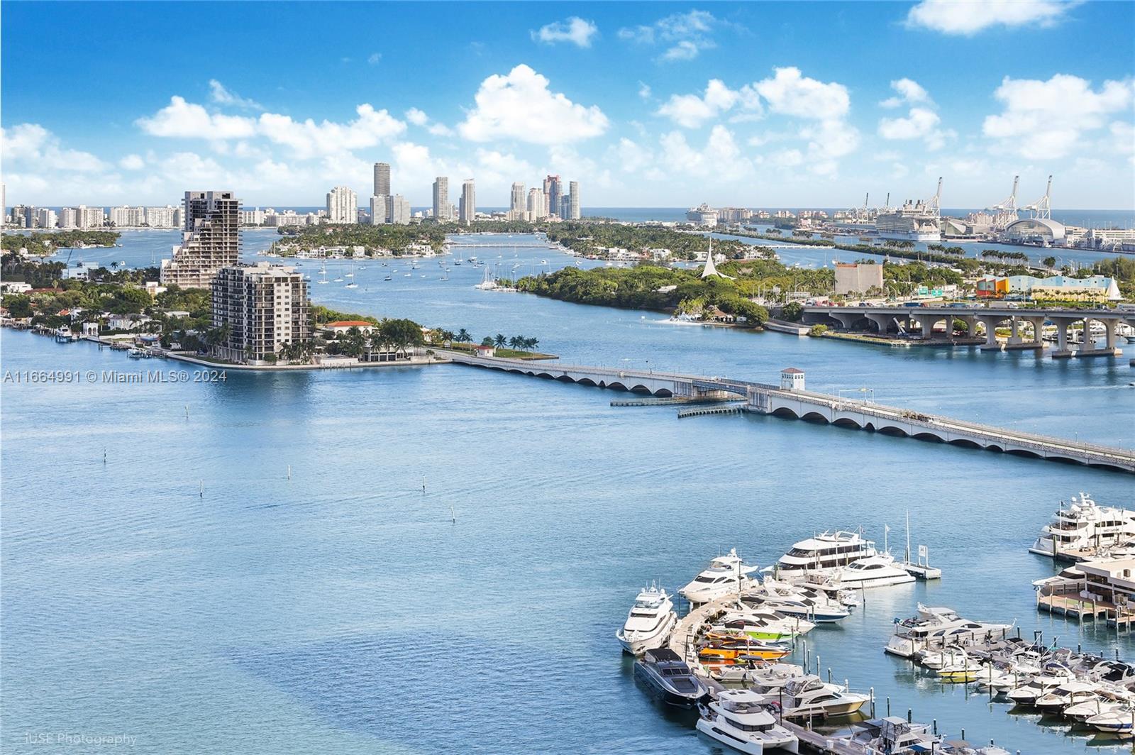 Apartamento à Venda em Miami, FL