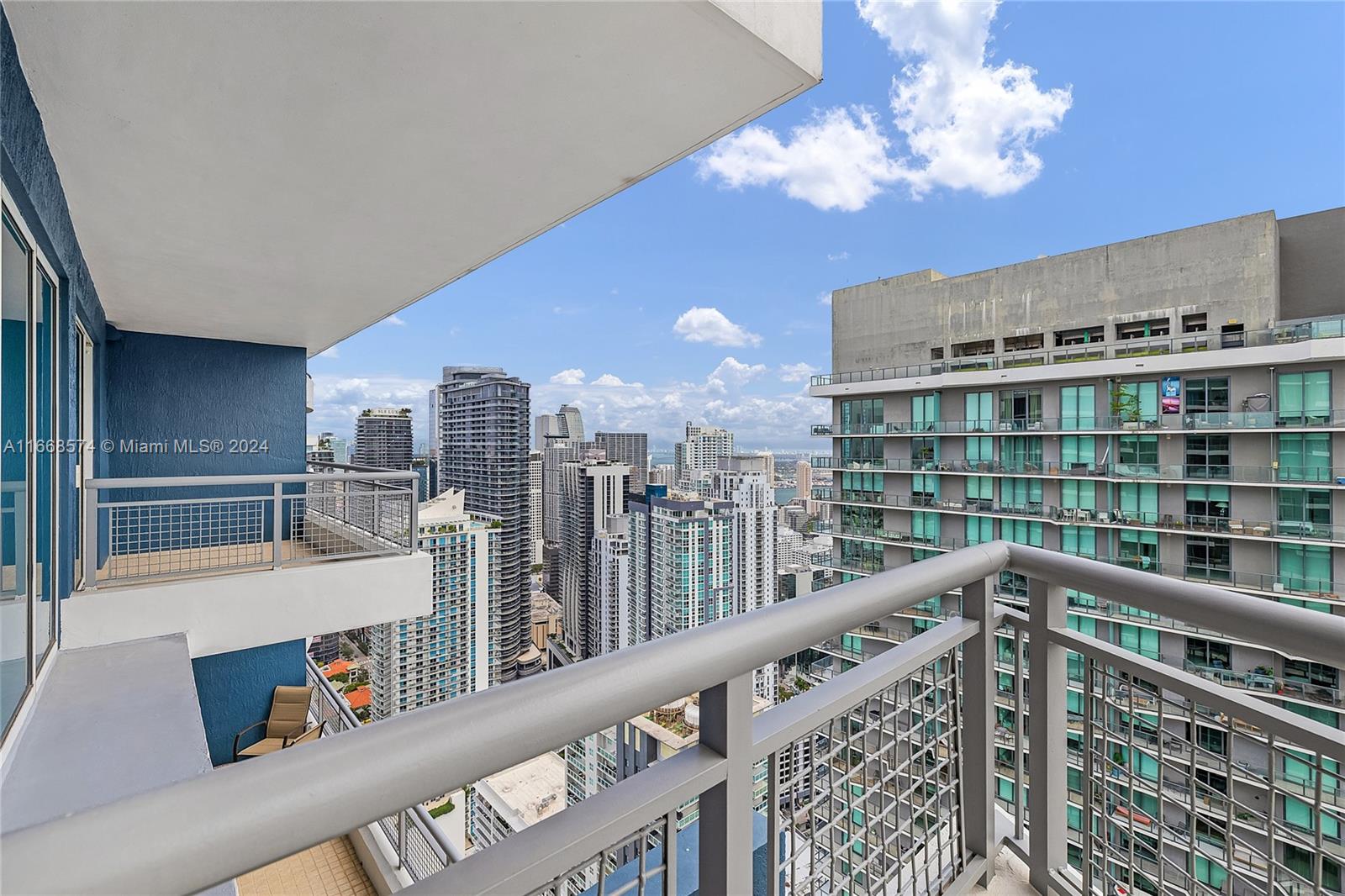 60 SW 13th St #5010, Miami FL 33130