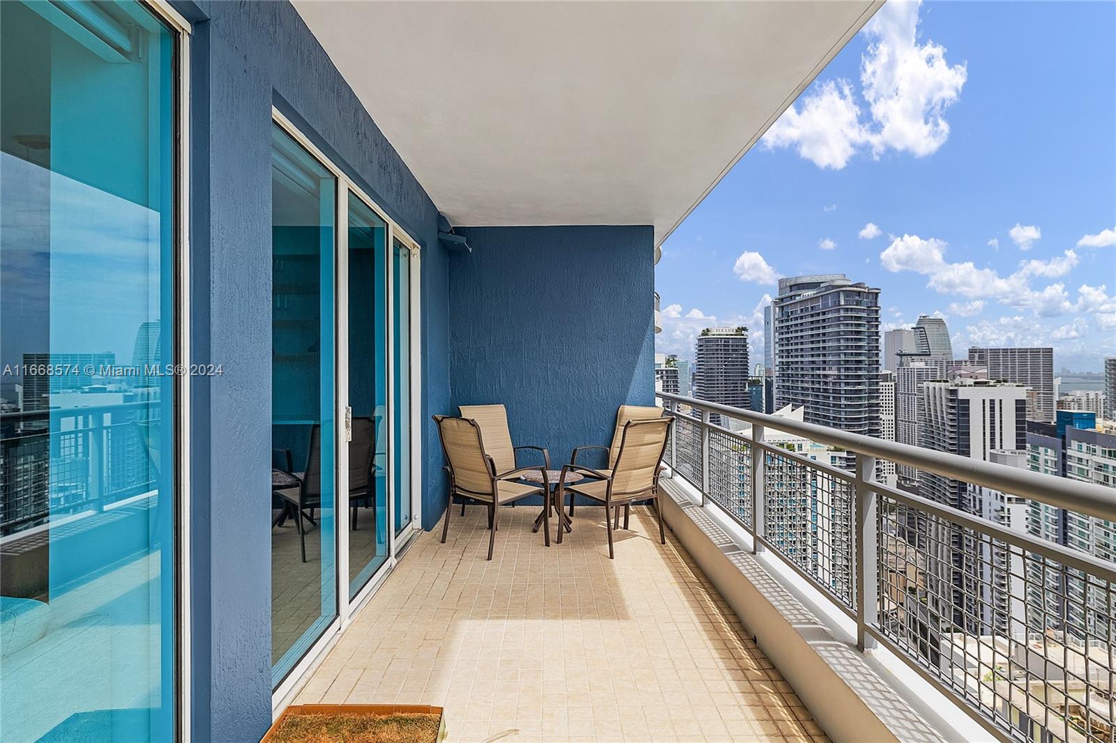 60 SW 13th St #5010, Miami FL 33130