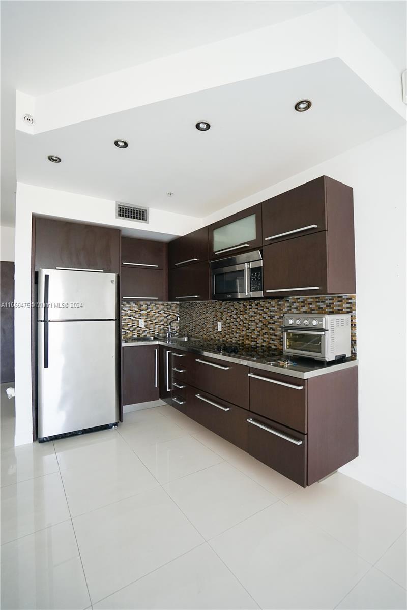 690 SW 1st Ct #2903, Miami FL 33130