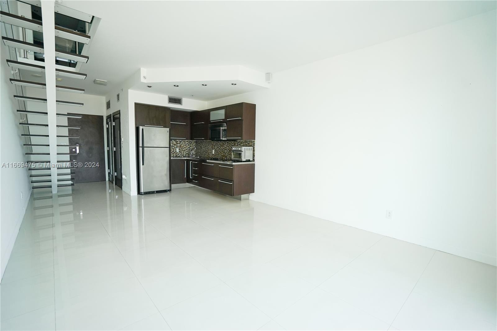 690 SW 1st Ct #2903, Miami FL 33130