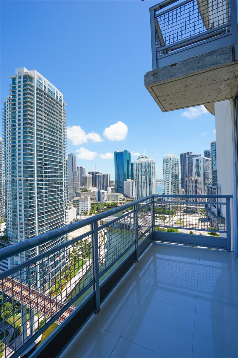 690 SW 1st Ct #2903, Miami FL 33130