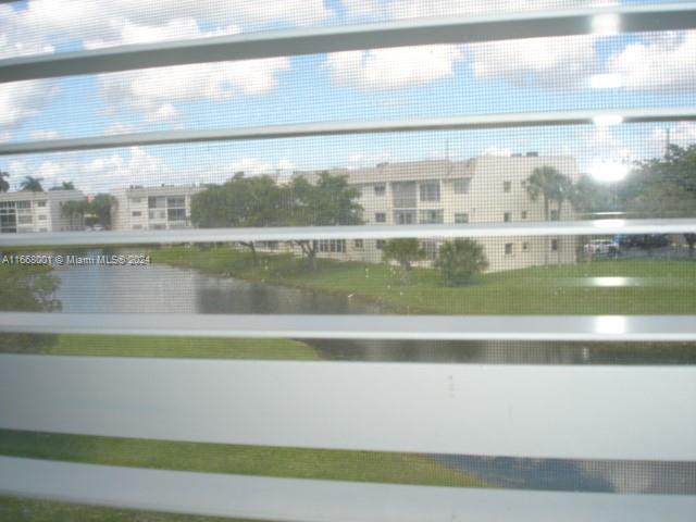 Residential, Sunrise, Florida image 12