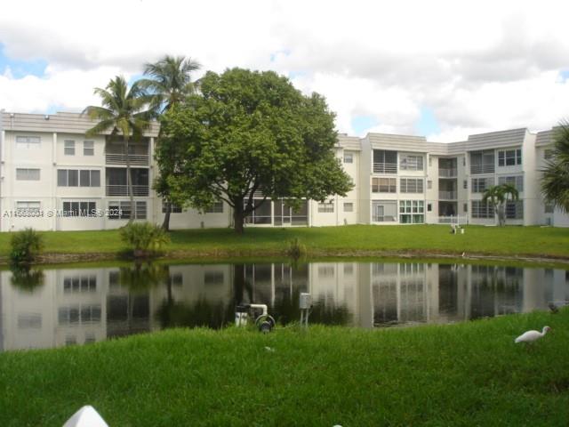 Residential, Sunrise, Florida image 3