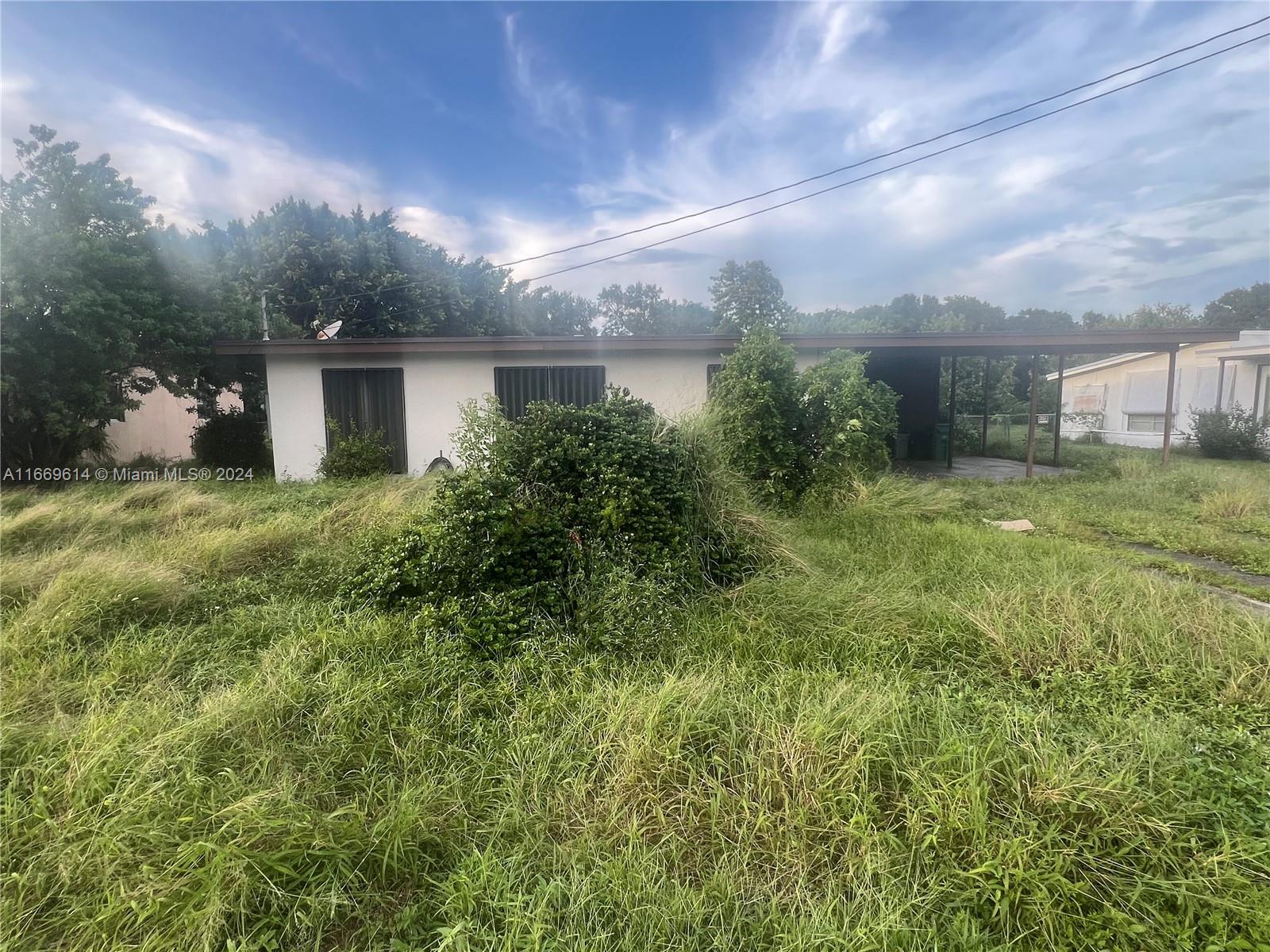 153 NE Prima Vista Blvd, Port St. Lucie, Florida image 1