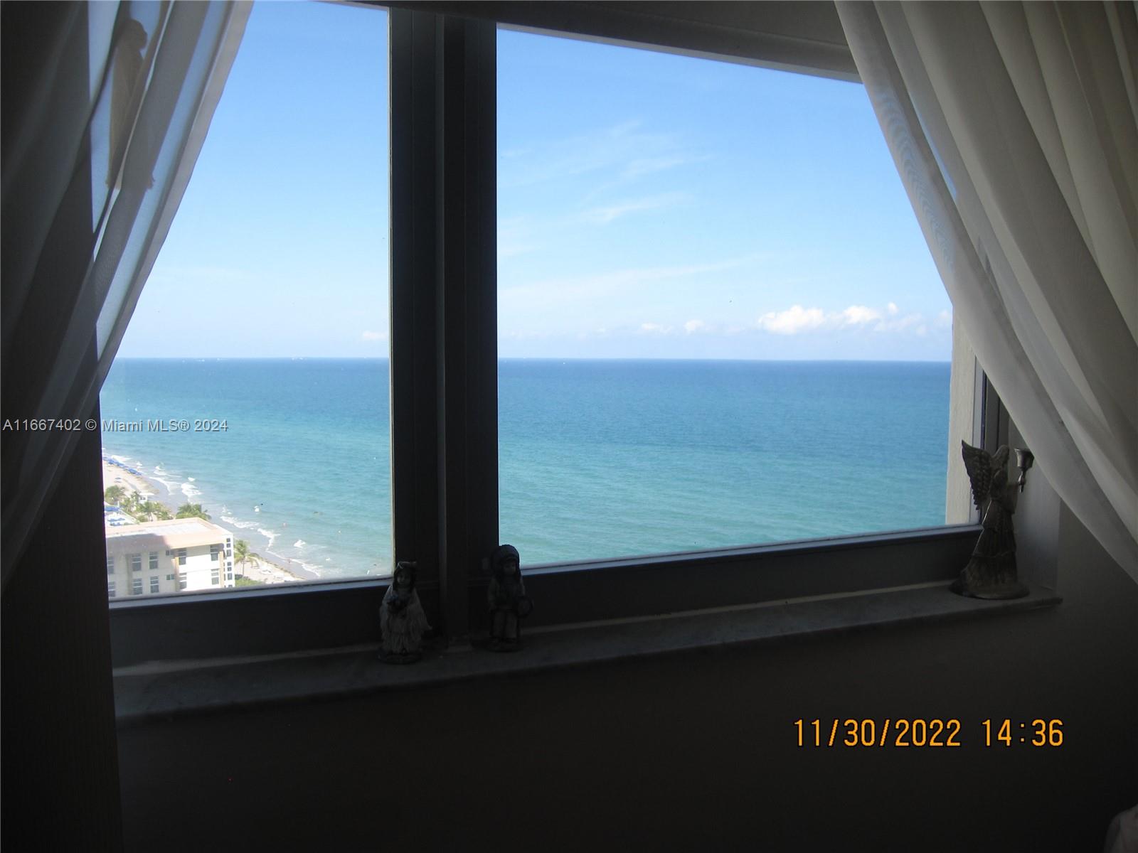 3180 S Ocean Dr #PH1704, Hallandale Beach, Florida image 24