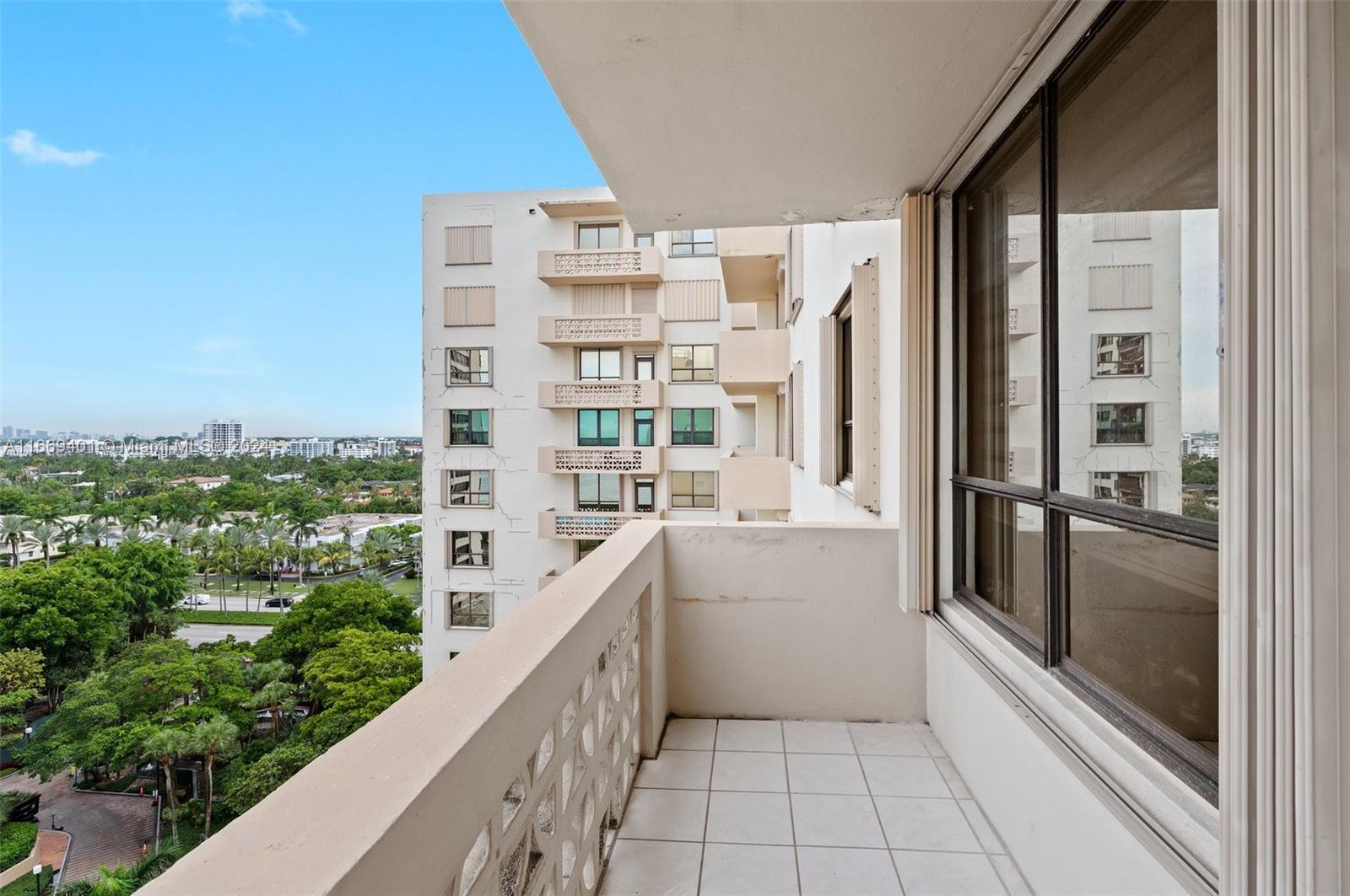 10185 Collins Ave #1211, Bal Harbour, Florida image 11