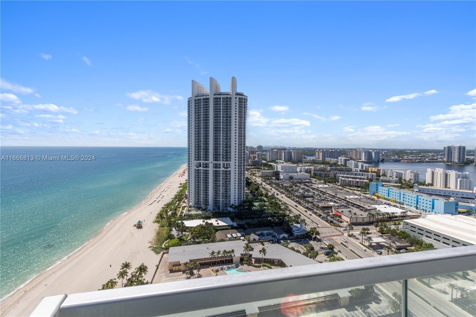 18501 Collins Ave #2504, Sunny Isles Beach, Florida image 35