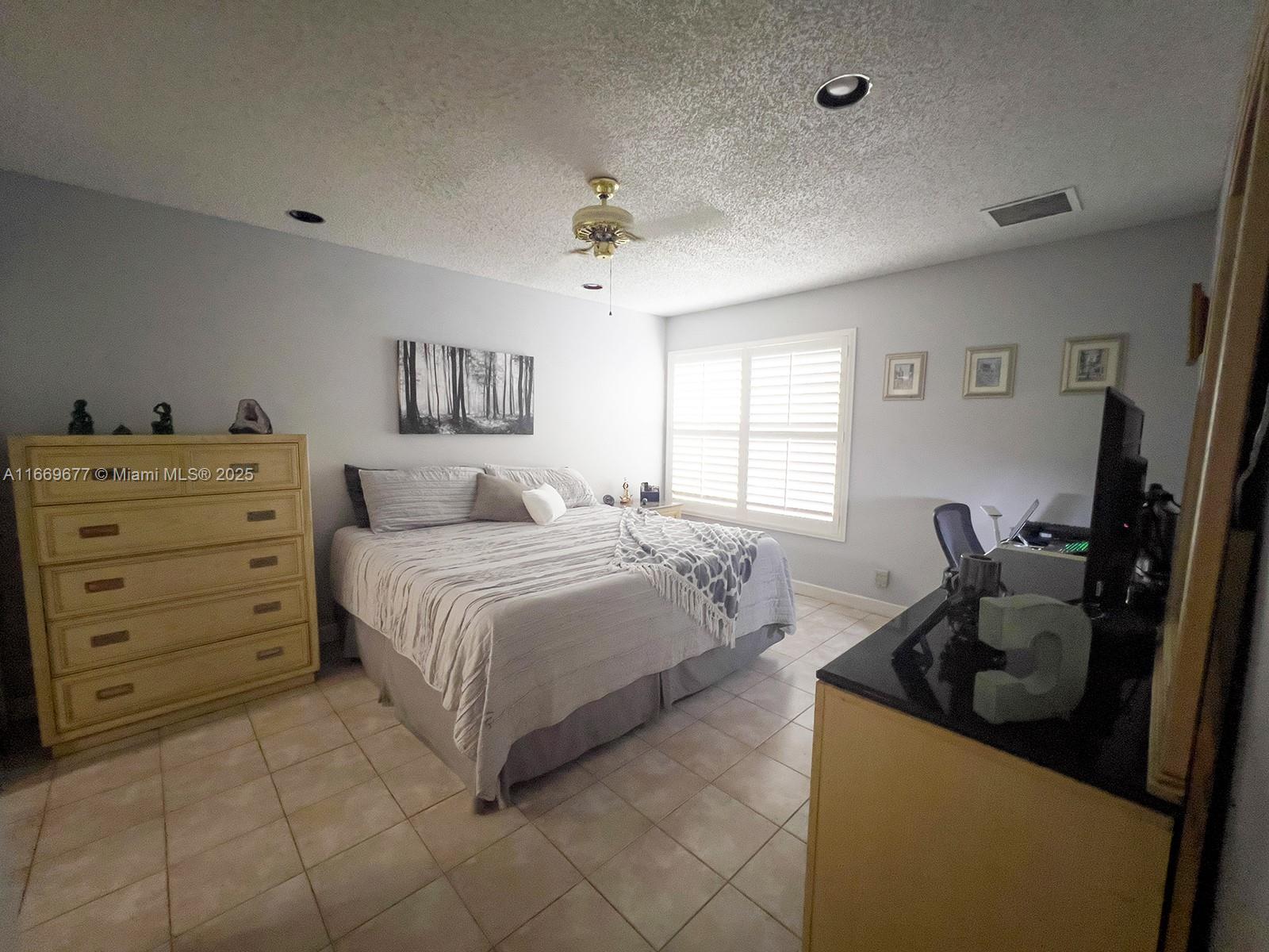 2051 NW 35th Ter, Coconut Creek, Florida image 12