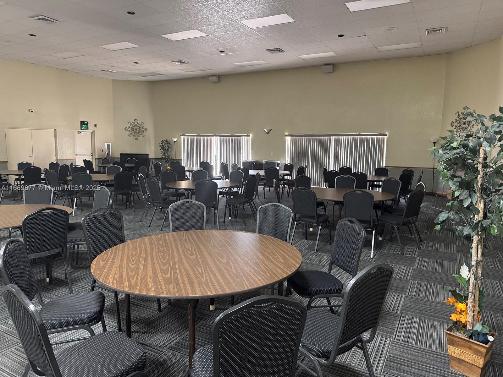 2051 NW 35th Ter, Coconut Creek, Florida image 20